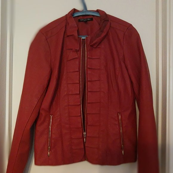 Red coat - Picture 4 of 4